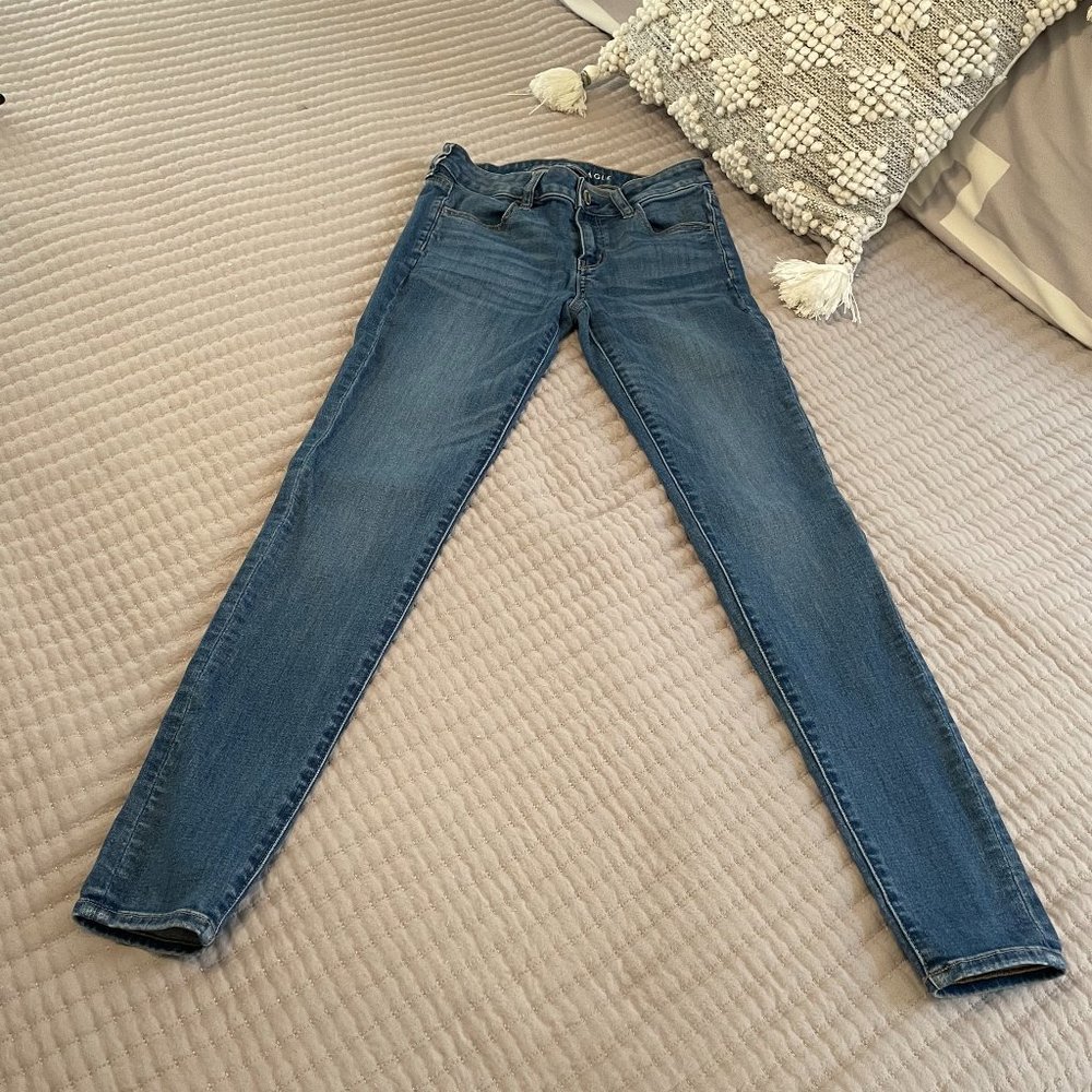 American Eagle Women's Stretch Medium Blue Washed Jeggings 4 Long